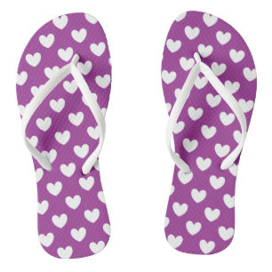 Witte polka harten op paars teenslippers
