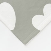 Witte polka harten op Pussywillow Gray Fleece Deken (Hoek)