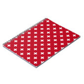 Witte polka kruist op rood notitieboek (Linkerzijde)