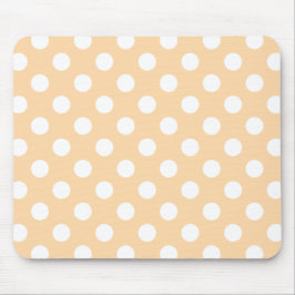 Witte polka-stippen op beige muismat