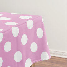 Witte polka stippen op bleek roze