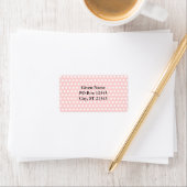 Witte polka stippen op bleke roze etiket (Insitu)