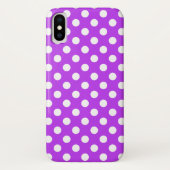 Witte polka-stippen op helder paars Case-Mate iPhone case (Achterkant)