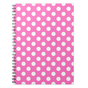 Witte polka stippen op roze notitieboek