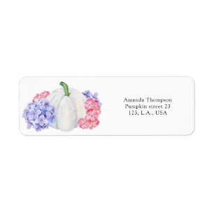 Witte pompoen en hortensia bloemen bruidsdouche etiket
