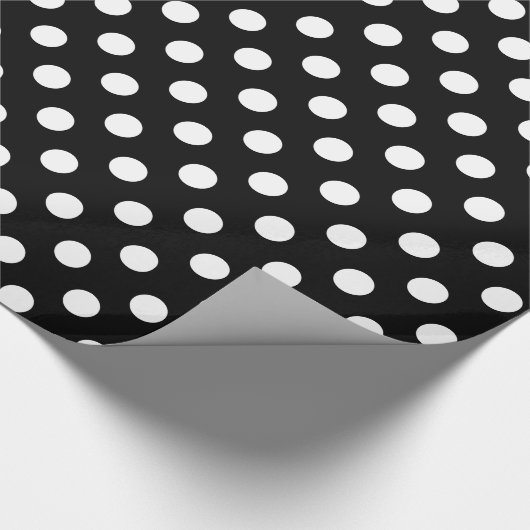 Witte poolpunten op zwarte achtergrond cadeaupapier (Hoek)
