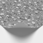 Witte posy print op grijs cadeaupapier (Hoek)