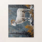Witte Ram op de besneeuwde berg Legpuzzel (Verticaal)