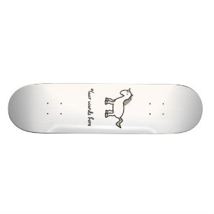 Witte regenboogeenhoorn skateboard
