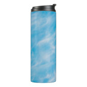 Witte reuzenrad onder duidelijke hemel in de ochte thermosbeker (Gedraaid links)