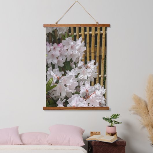Witte Rhododendron Blooms en Bamboe Bloemen Hangend Wandkleed (Slaapkamer)