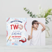 Witte & Rode Baseball Foto Uitnodiging (Staand voorkant)