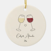Witte Rode Wijn Getrouwd Verloofd Jubileum Paar Keramisch Ornament (Voorkant)
