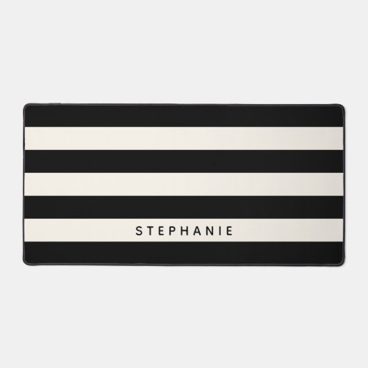 Witte rog van zwarte en eierige rugbystrepen met n bureaumat (Voorkant)