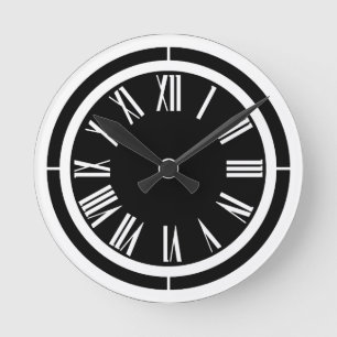Witte Romeinse cijfers op zwarte wandklok