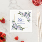 Witte Roos Blauwe Bloemstuk Aangepaste 85e Verjaar Servet (Insitu)