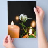 Witte roos en kaars flyer (Hand)