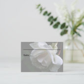 Witte Roos Gepersonaliseerde Bloemen Huwelijk Plaatskaartje (Staand voorkant)