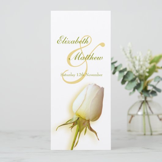 Witte roos knop vilt bruiloft receptie diner menu kaart (Staand voorkant)