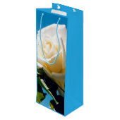 Witte roos onder blauwe hemel wijn cadeautas (Achterkant Gekanteld)