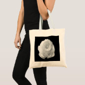 witte-roos-op-de-zwarte-achtergrond tote bag (Voorkant (product))