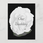 Witte roos op zwart, bruiloft uitnodiging Briefkaa Briefkaart (Voorkant)