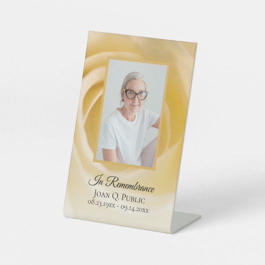 Witte Rose Bloemblaadjes Begrafenisdienst Memorial Reclamebord Met Voetstuk (Voorkant)