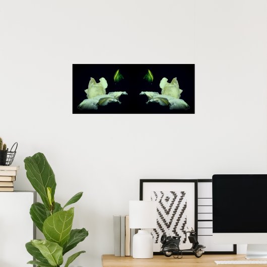 Witte Rosebud Flower Mirror Abstract Poster (Thuiskantoor)