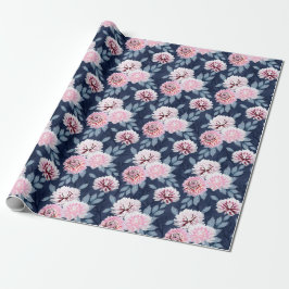 Witte, roze bloemen op donkerblauw. cadeaupapier