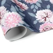 Witte, roze bloemen op donkerblauw. cadeaupapier (Rol Hoek)