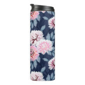 Witte, roze bloemen op donkerblauw. thermosbeker (Geroteerd rechts)