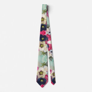 WITTE ROZE ROZEN, ANEMOONBLOEMEN, AQUA BLAUWE BLOE STROPDAS