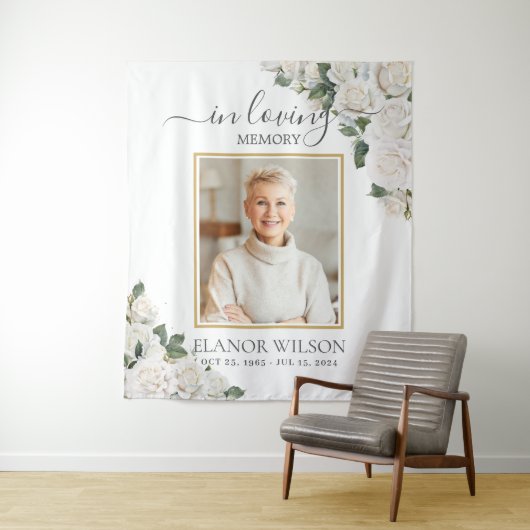 Witte Rozen Bloemstuk Foto Ter Herinnering Wandkleed (In situ)