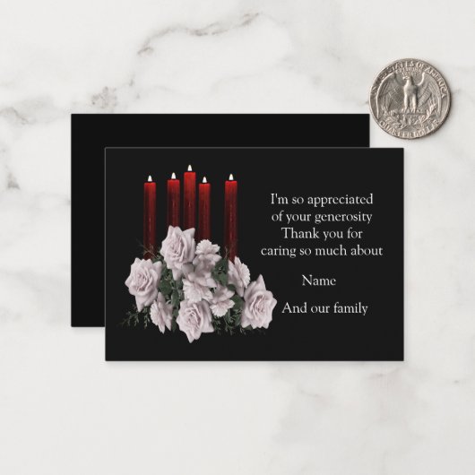 Witte rozen en kaars na begrafenis bedankt notitiekaartje (Voorkant / Achterkant in situ)