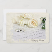 witte rozen en ringen op bruiloft kaart (Voorkant)