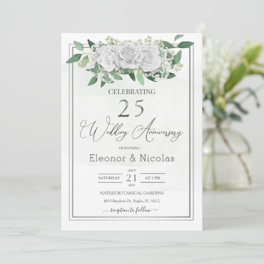 Witte Rozen Groene 25e Huwelijksverjaardag Kaart (Staand voorkant)