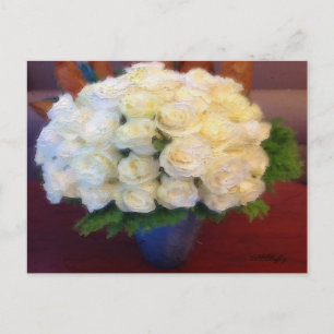 Witte rozen in een blauwe vaas briefkaart