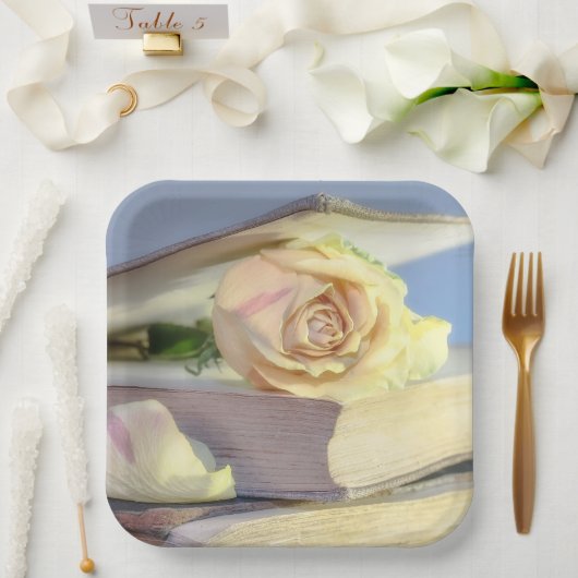 Witte rozen papieren bordje (Huwelijk)