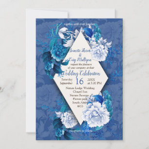 Witte rozenbloemen op blauw patroonpapier kaart