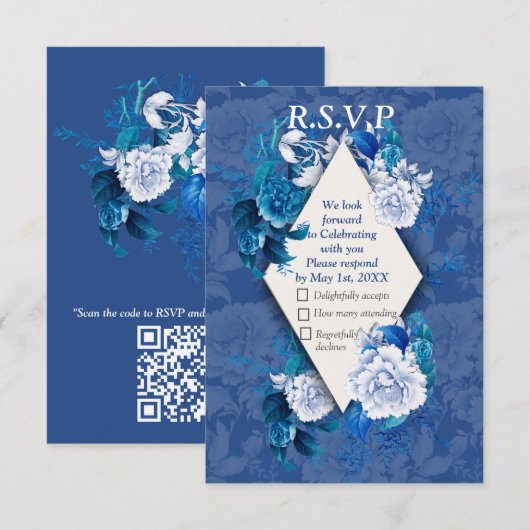 Witte rozenbloemen op blauw patroonpapier RSVP kaartje (Voorkant / Achterkant)