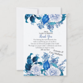 Witte rozenbloemen op blauw patroonpapier RSVP kaartje
