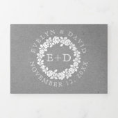  witte rozenroos met een grijze bruiloft drieluik uitnodiging (Cover)