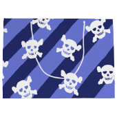 Witte schedel en dwarsbeenderen op blauwe strepen groot cadeauzakje (Achterkant)