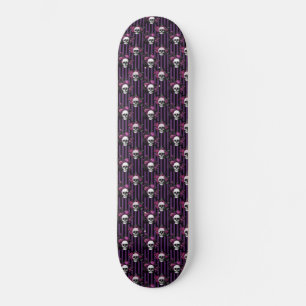 Witte schedels op paarse strepen bloempatroon persoonlijk skateboard