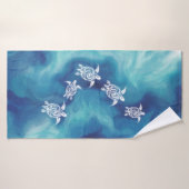 Witte schildpadden in blauwe oceaan badhanddoek (Badhanddoek)
