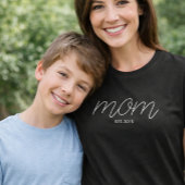 Witte Script Opgerichte Moeder T-shirt