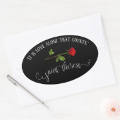 witte script-overlay | St. Therese Red Rose Ovale Sticker (Envelop)