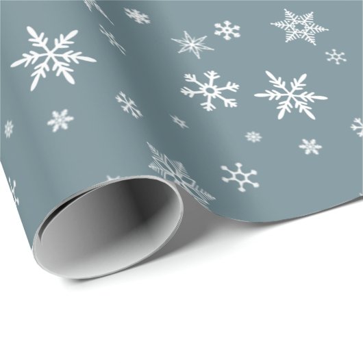 Witte Sneeuw op Dusty Blue Modern Christmas Gift Cadeaupapier (Rol Hoek)