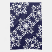 Witte sneeuwvlok op donkerblauw theedoek (Verticaal)