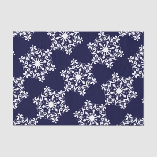 Witte sneeuwvlok op donkerblauw tissuepapier (Voorkant)